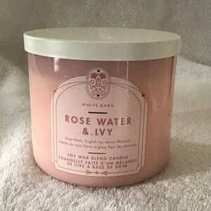 Bath & Body Works 3 wick candle Rose Water & Ivy